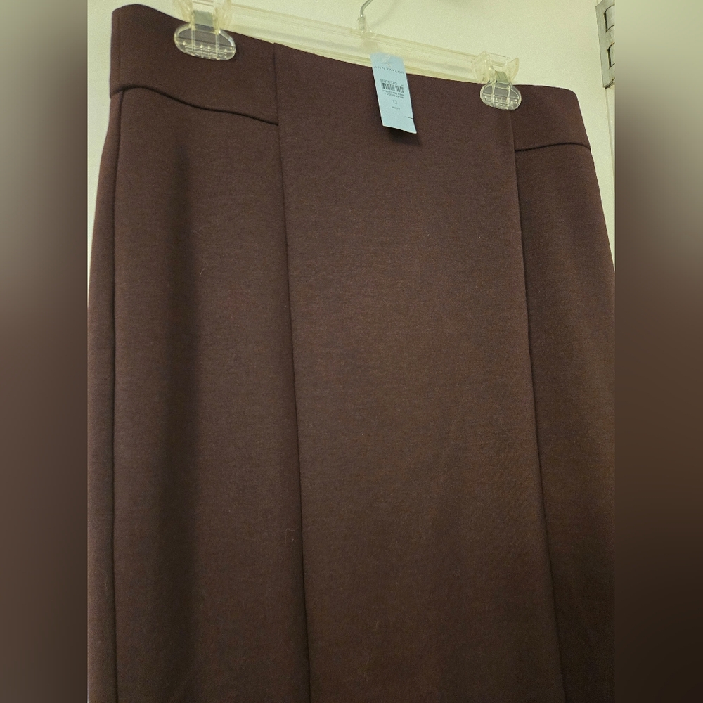 NWT Ann Taylor Plum‎ Pencil Skirt - Picture 4 of 7
